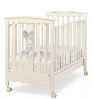 Детская кроватка на колесах Erbesi Lilli слоновая кость
