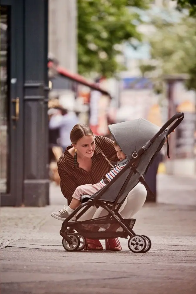 Cybex eezy s plus lavastone black top