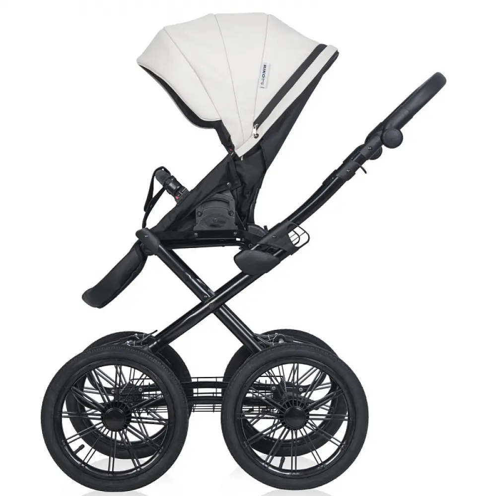 Ecco white 2025