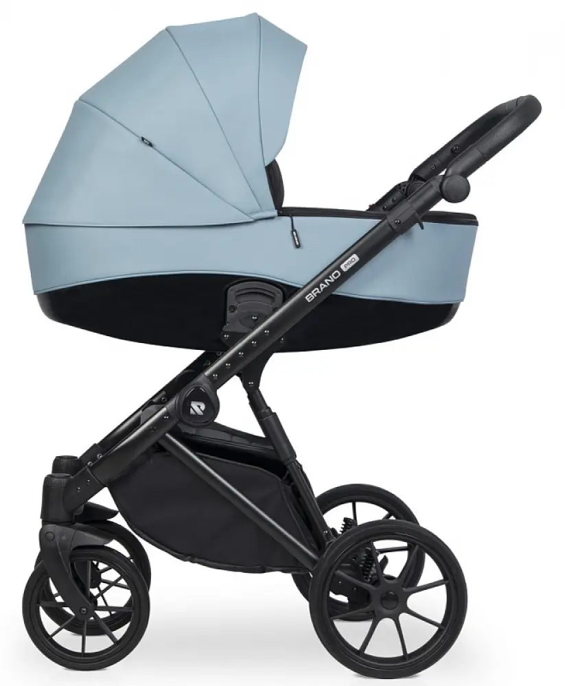 Riko brano hot sale pram 3in1