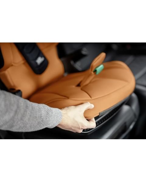 Автокресло Britax Roemer Kidfix i-SIZE Golden Cognac