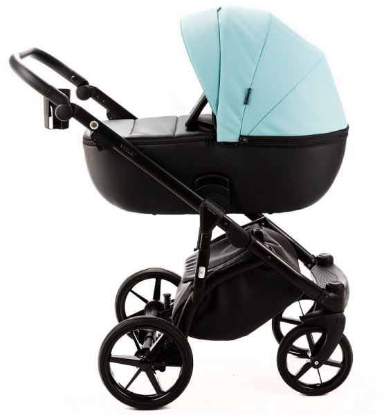 Детская коляска Adamex Nola Deluxe 3 в 1 N-SD111 (СВ.БИРЮЗОВАЯ.КОЖА + ЧЕРН.КОЖА)