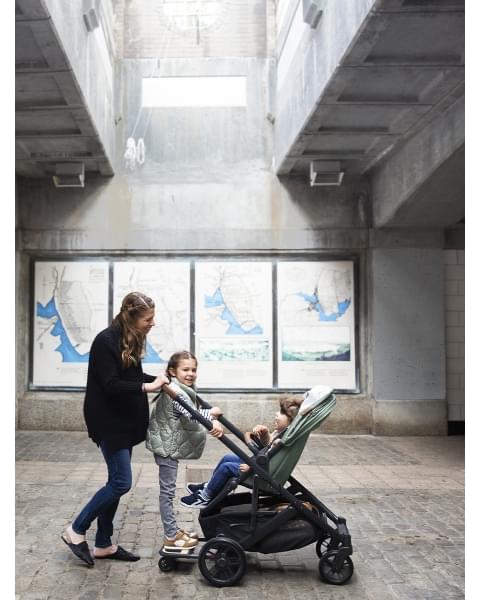 Коляска прогулочная UPPAbaby Cruz V2 GWEN