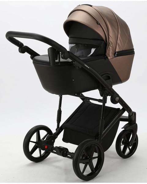 Детская коляска Adamex Mobi Deluxe 3 в 1 M-SD11 (ТЕМНО-БЕЖЕВЫЙ ПЕРЛ+ЧЕРНАЯ КОЖА)