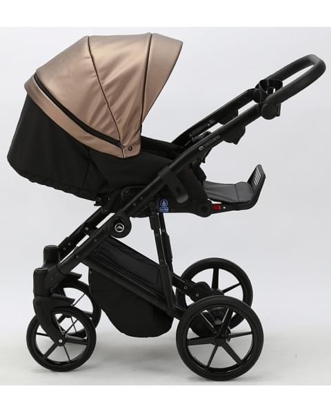 Детская коляска Adamex Mobi Deluxe 3 в 1 M-SD11 (ТЕМНО-БЕЖЕВЫЙ ПЕРЛ+ЧЕРНАЯ КОЖА)