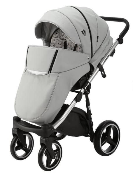 Детская коляска Adamex Cortina Deluxe 2 в 1 CT304 (СВ. СЕР.КОЖА+СЕРЕБ.ОТДЕЛКА+ ХРОМ РАМА)