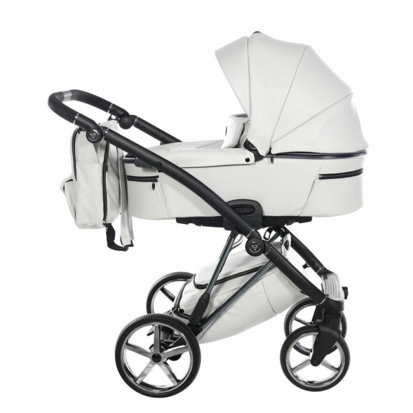 Коляска 3 в 1 Junama Air Ecco, JAE-04 (Белый - Черный)