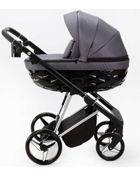 Детская коляска Adamex Quantum Special Edition 2 в 1 Q-TK681 (СЕРЫЙ+ХРОМ РАМА)