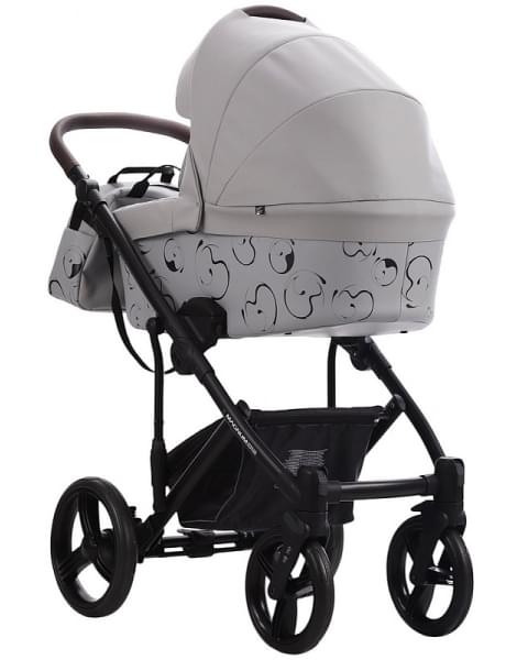Детская коляска Bebetto Magnum Light SE Pro 2 в 1 06 св.серая кожа черная рама