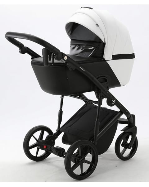 Детская коляска Adamex Mobi Deluxe 3 в 1 M-SD01 (БЕЛАЯ+ЧЕРНАЯ КОЖА)