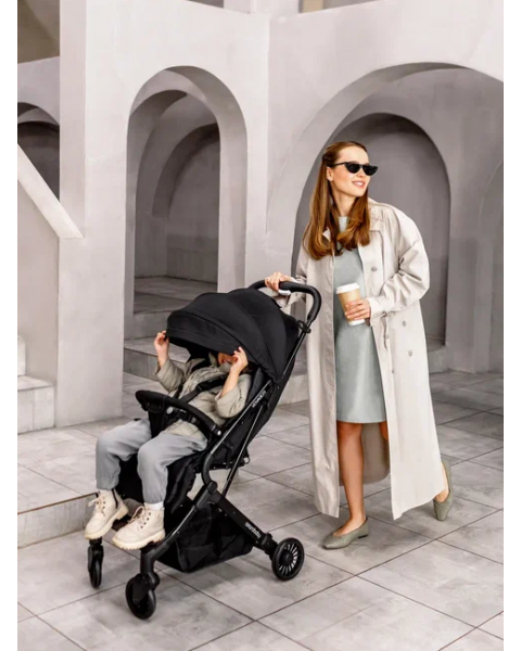Коляска прогулочная Amarobaby Voyager, Черный