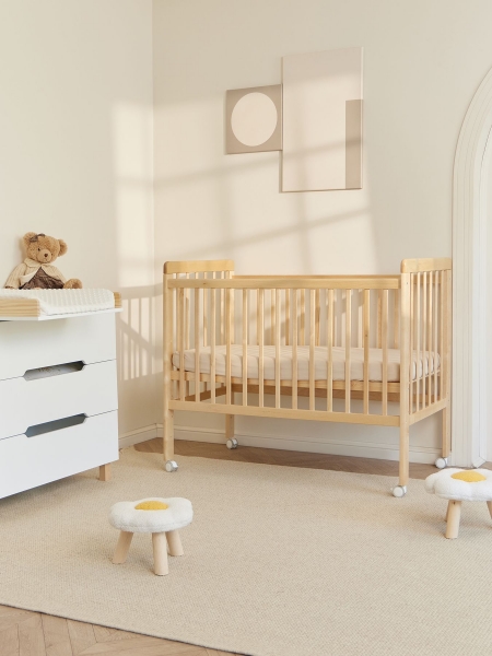 Комплект: Кроватка детская MIRRA LIGHT c матрасом и простынёй от Happy Baby
