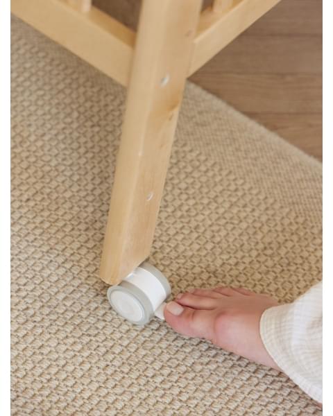 Комплект: Кроватка детская MIRRA LIGHT c матрасом и простынёй от Happy Baby
