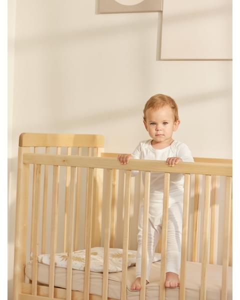 Комплект: Кроватка детская MIRRA LIGHT c матрасом и простынёй от Happy Baby