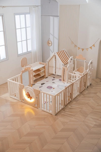 Манеж UNIX Kids DeLuxe House&Storage Camel, 150 x 180 см с игровыми аксессуарами