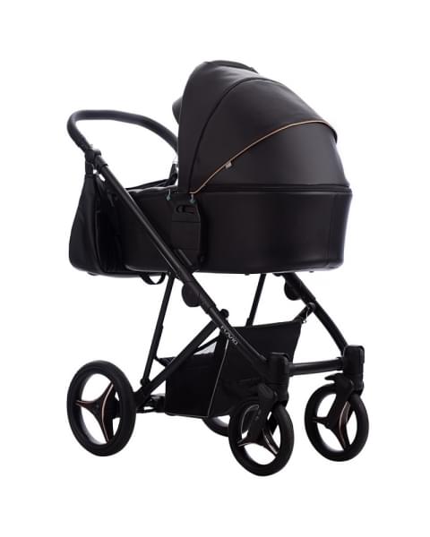 Детская коляска Bebetto Flavio Pro 2 в 1 06 черная кожа