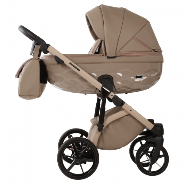 Коляска Adamex Chantal Pro Natura 3 в 1 - CN-4-CAPPUCCINO