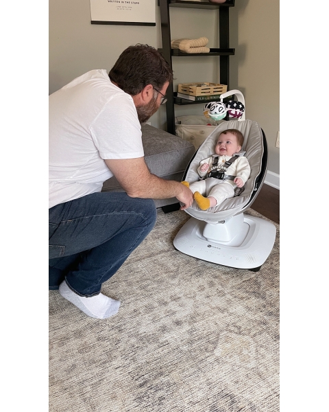 Кресло-качалка 4moms mamaRoo New серебро