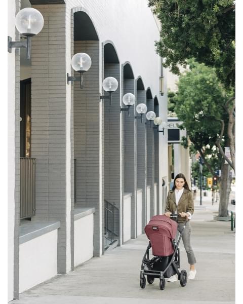 Коляска прогулочная UPPAbaby Cruz V2 LUCY