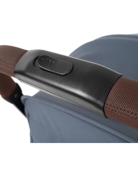 Детская прогулочная коляска Pituso Ice IC/002 Graphite