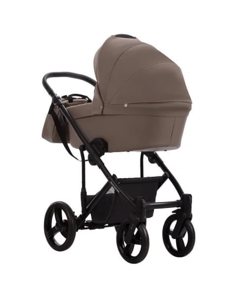 Детская коляска Bebetto Magnum Light Pro 3 в 1 с автокреслом Avionaut Cosmo 05 т.бежевая кожа