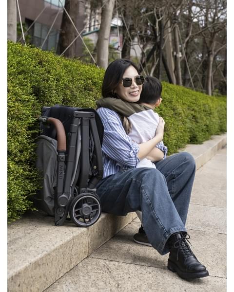 Коляска прогулочная UPPAbaby MINU V3 GREYSON